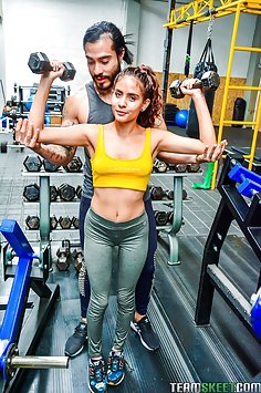 Latina Evelyn Suarez fucks after workout at gym | TeamSkeet: Oye Loca - image 