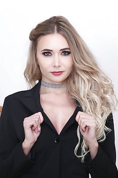 Polina Maxim anal & DAP gangbang | LegalPorno - image 